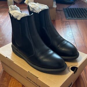 Dr. Martens Vegan Flora Boots